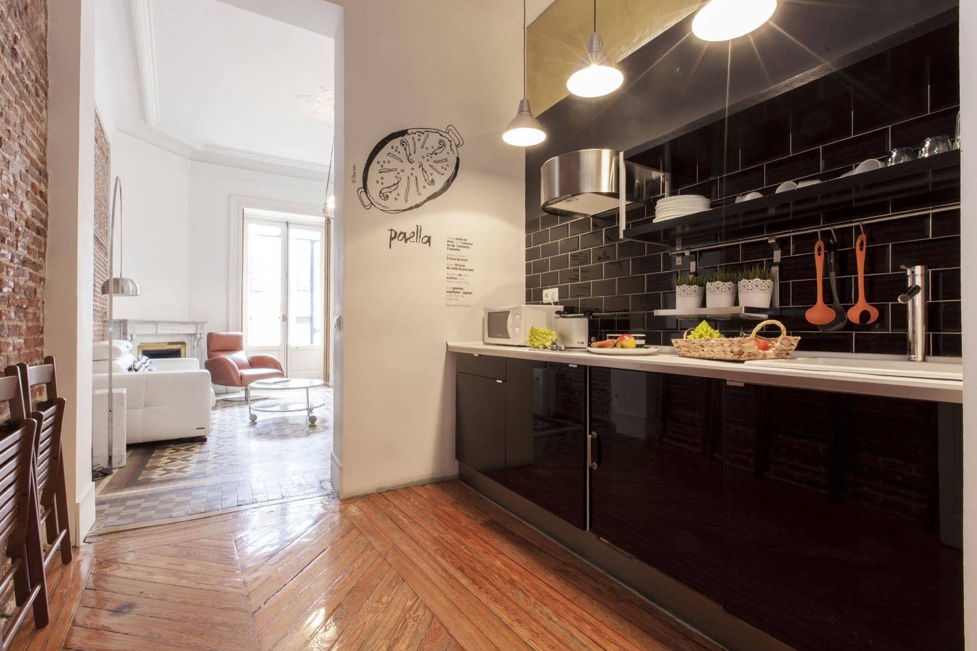 Apartamentos Matute 11 Madrid Dış mekan fotoğraf