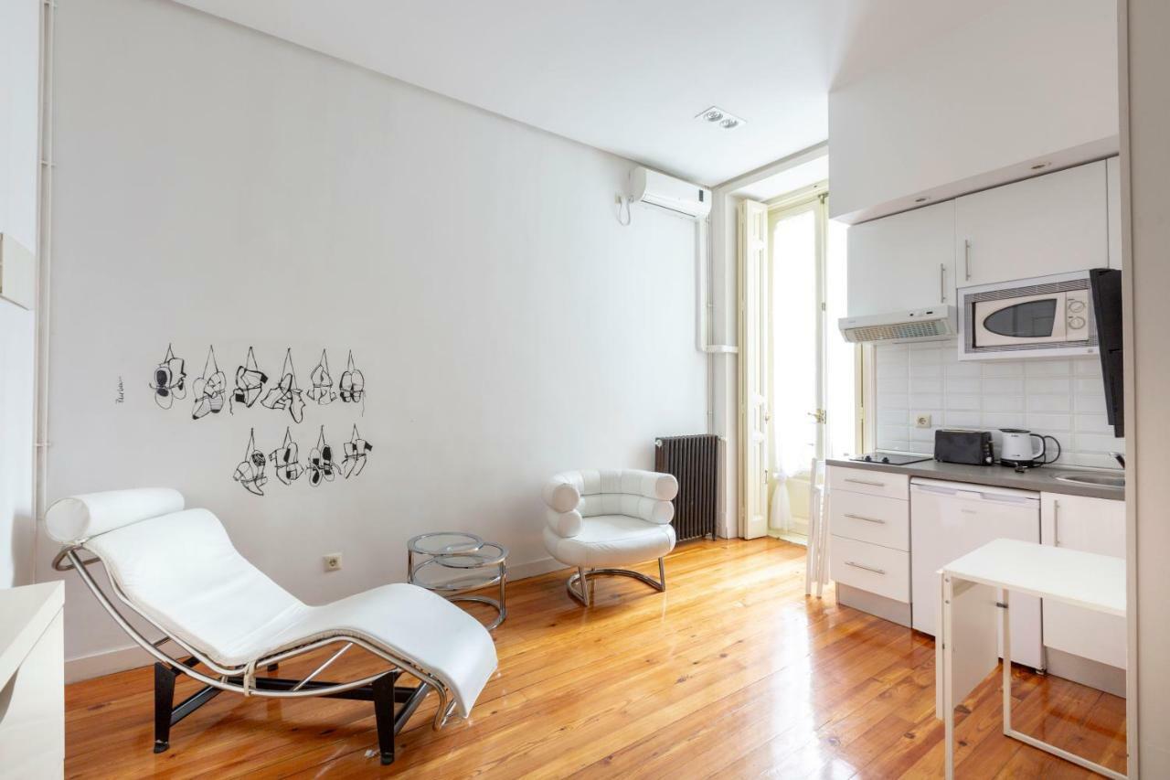 Apartamentos Matute 11 Madrid Dış mekan fotoğraf